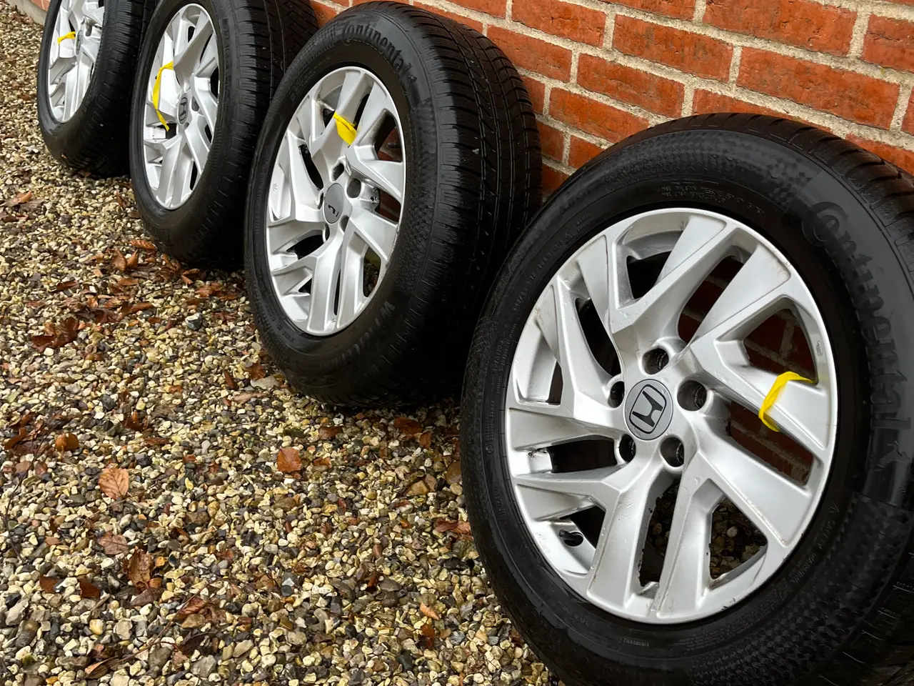 Billede 1 - 225/65 R17 vinterdæk på alufælge