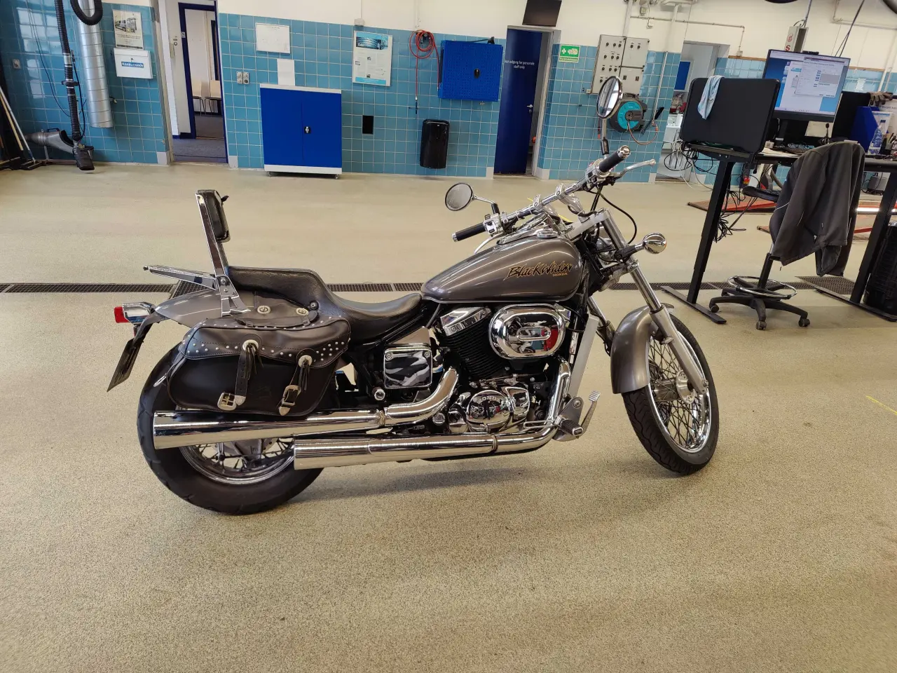 Billede 1 - Honda VT 750 Black widow