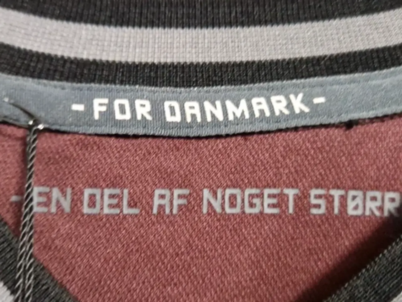 Billede 4 - HALO X Hummel X DBU, Landsholdstrøje. Str.: M