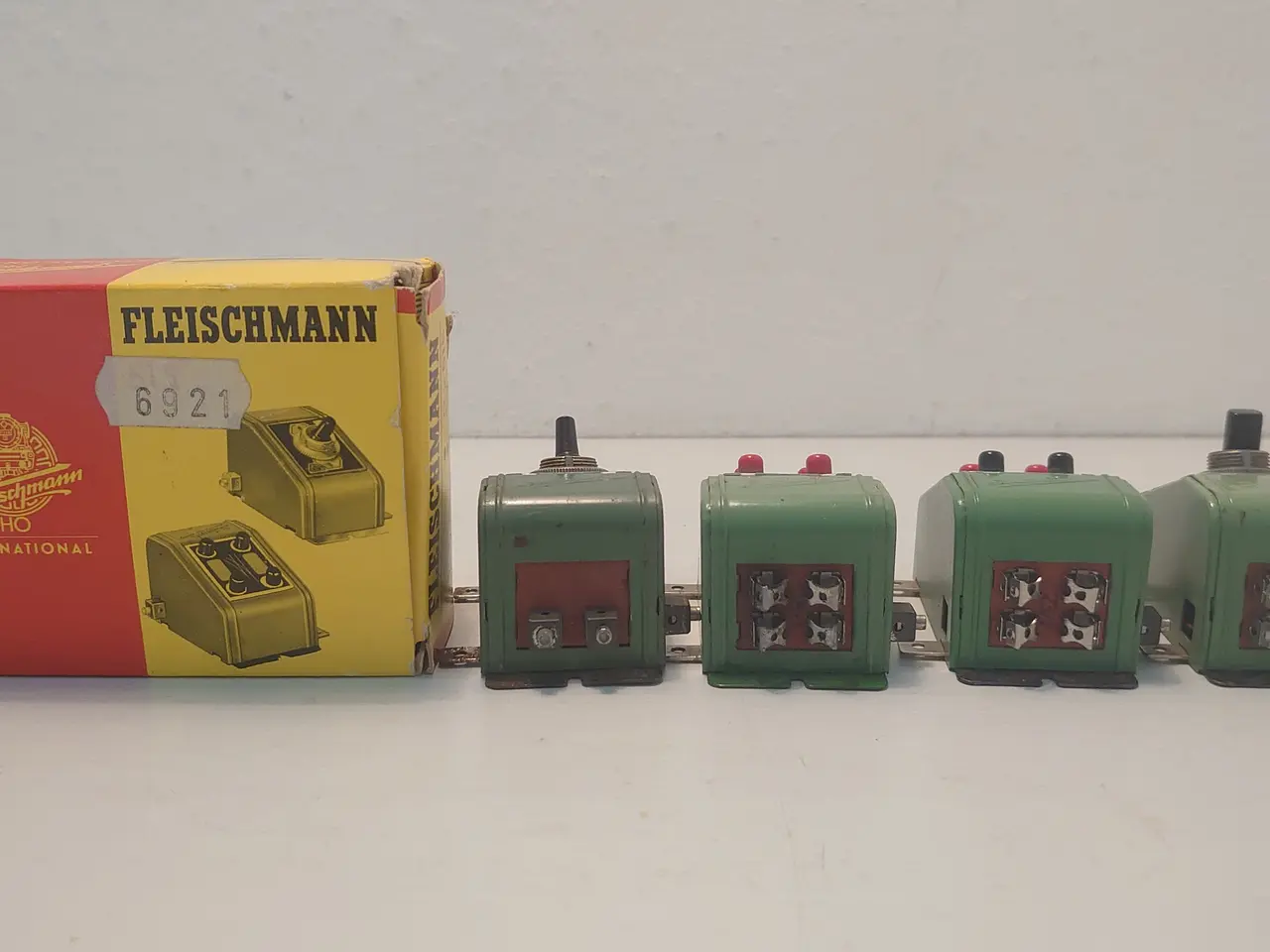 Billede 4 - Vintage Fleischmann signal/sporskifte pulte.