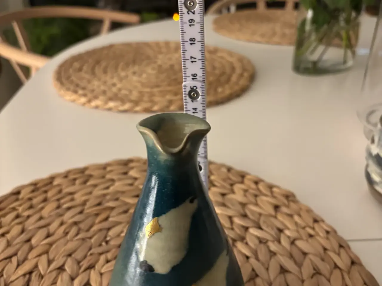 Billede 7 - Smuk unika-porcelænsvase af Lisbeth Lange (14 cm)