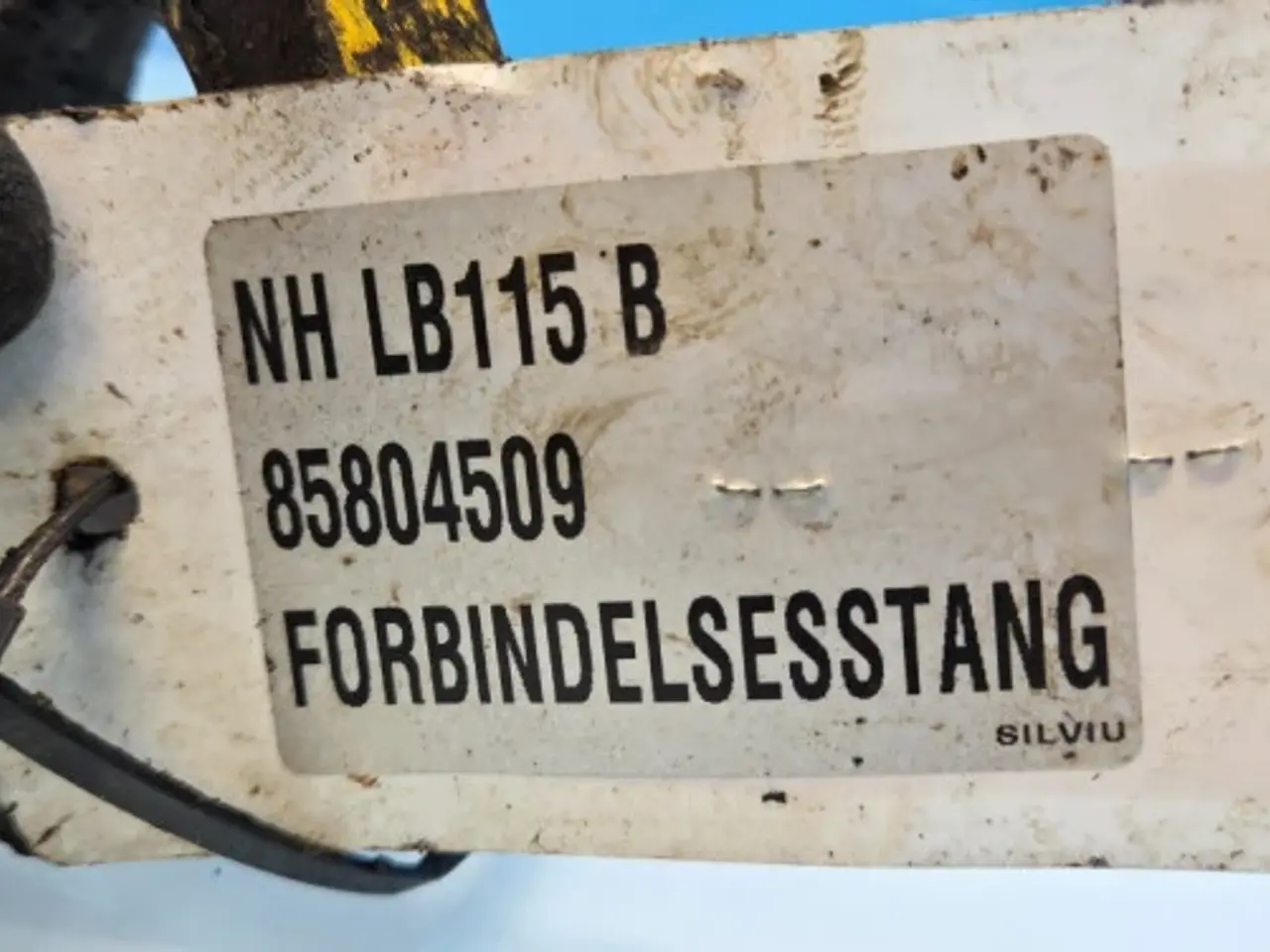 Billede 13 - New Holland LB115B Forbidelsesstang 85804509