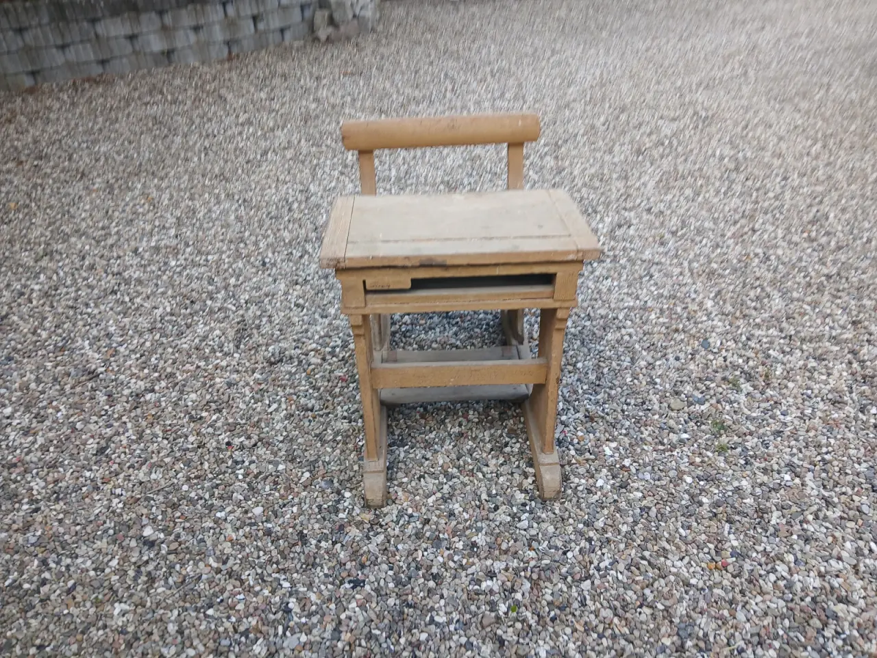 Billede 1 - Skolepult