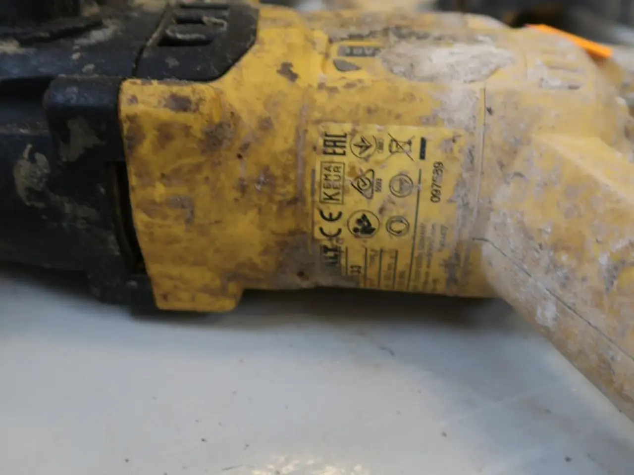 Billede 2 - 3 stk. akku håndværktøj DEWALT DCF922, DCH133 med batteri
