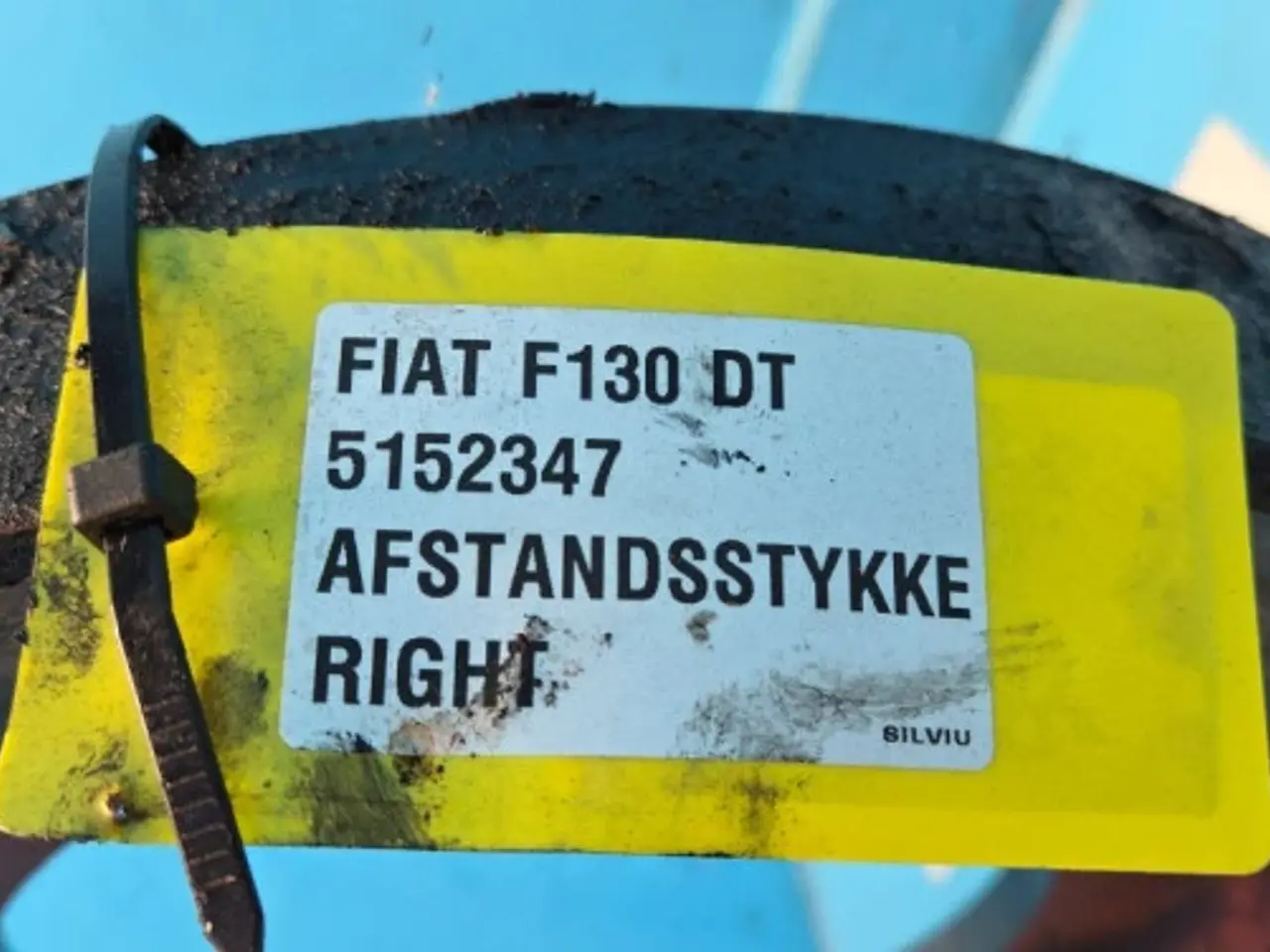 Billede 12 - Fiat F130DT Afstandsstykke R. 5152347