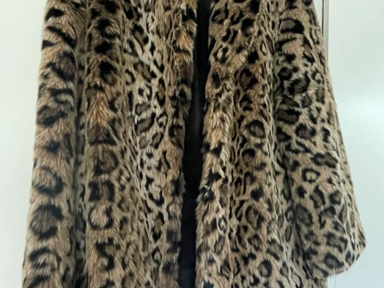 Billede 2 - Faux fur leopard pelsjakke