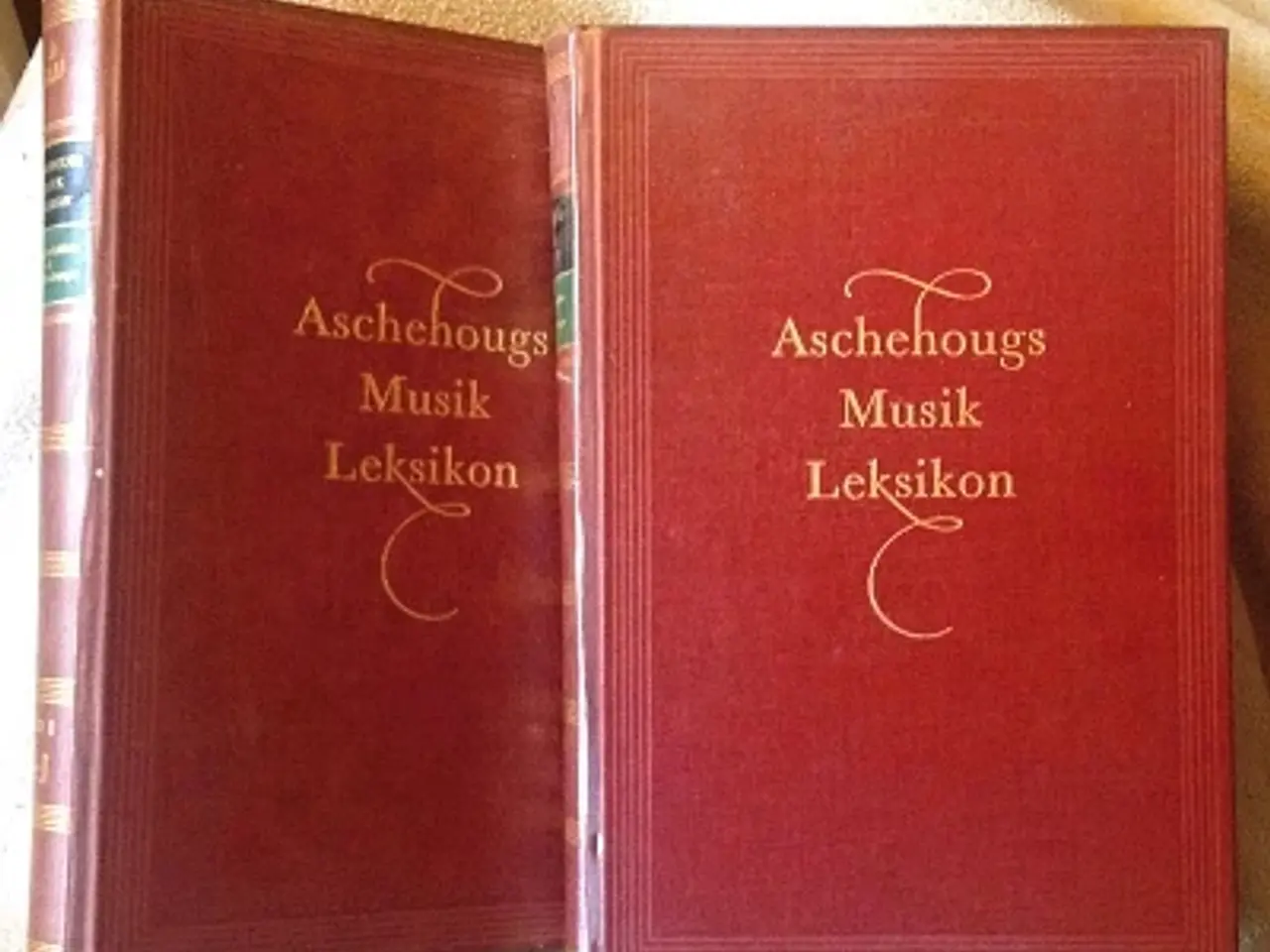 Billede 1 - Povl Hamburger (red): Aschehougs Musikleksikon