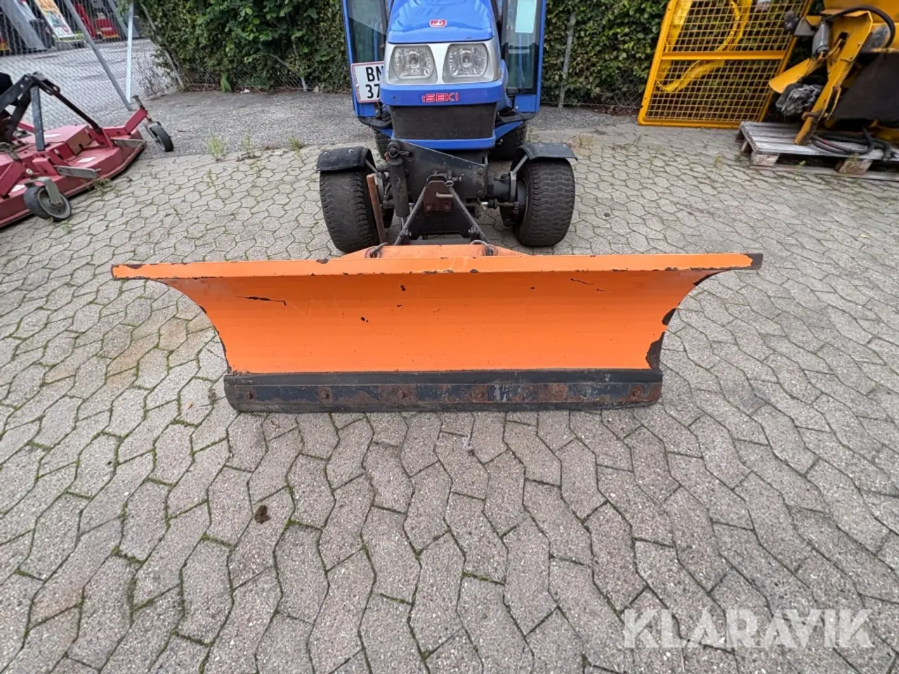 Billede 7 - Traktor Iseki TXG23 med kost og plov
