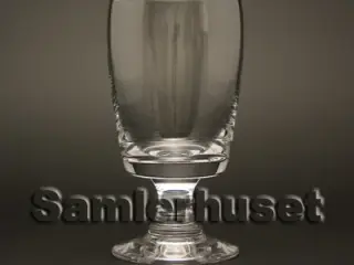 Almue, hvid Ølglas. H:140 mm.