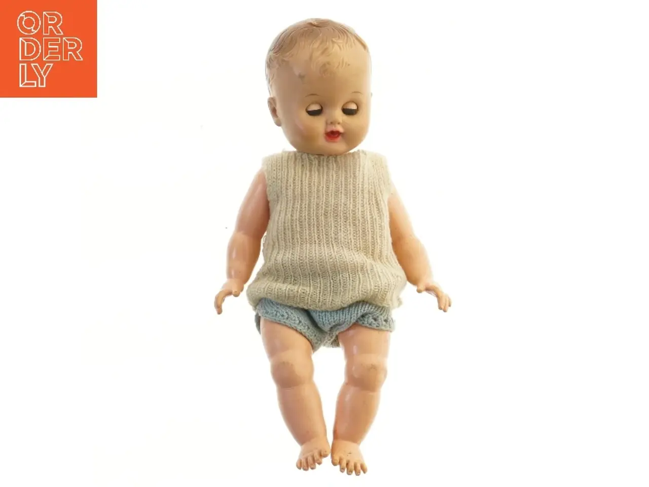 Billede 1 - Vintage dukke med strikbeklædning (str. 33 cm)