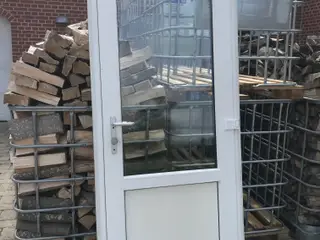 PVC dør