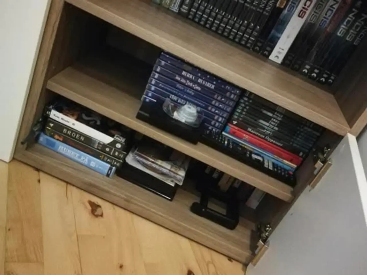 Billede 1 - IKEA BESTÅ TV-bord