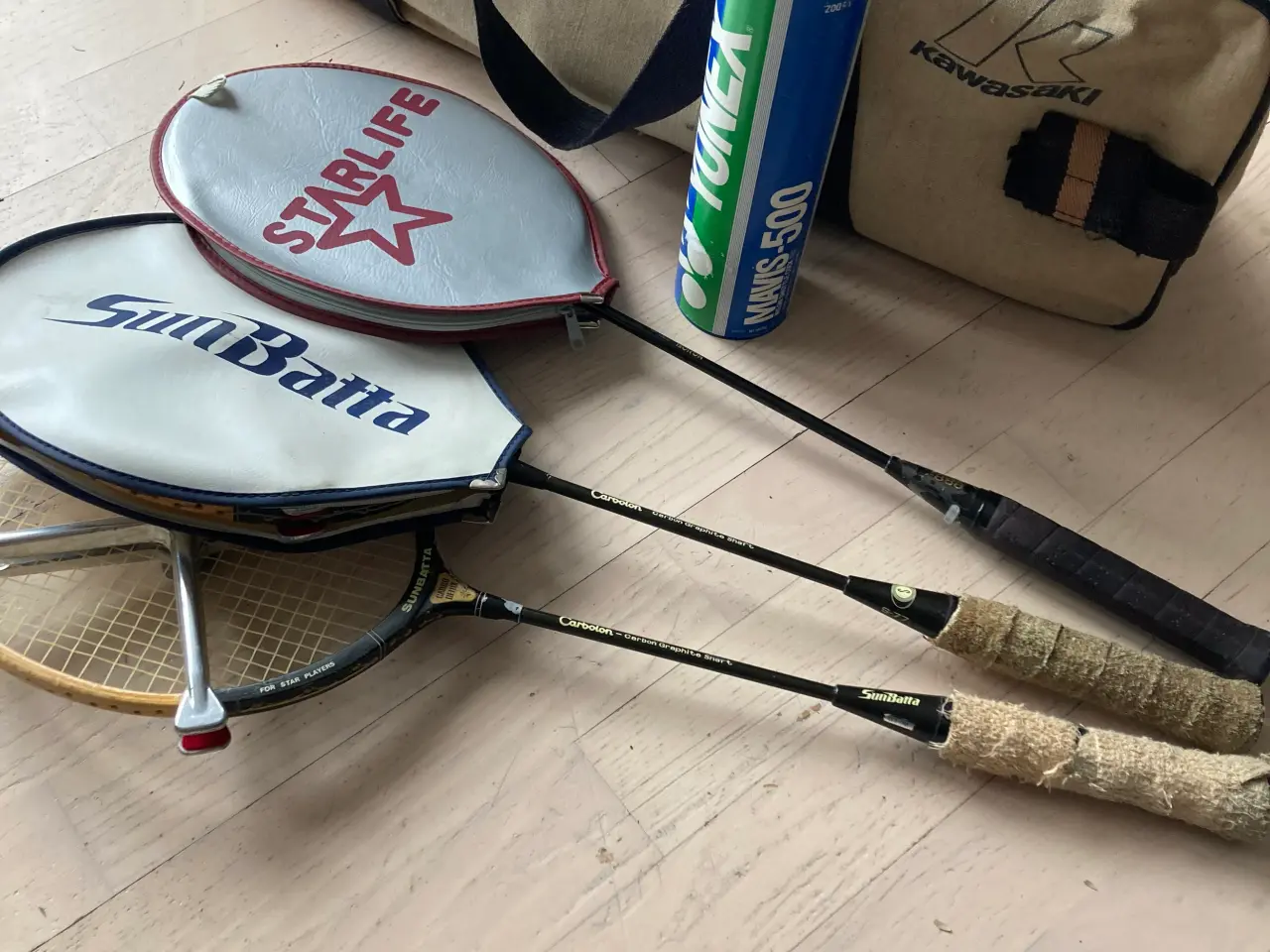 Billede 1 - 3 Badminton Ketsjer, Taske og 6 fjerbolde