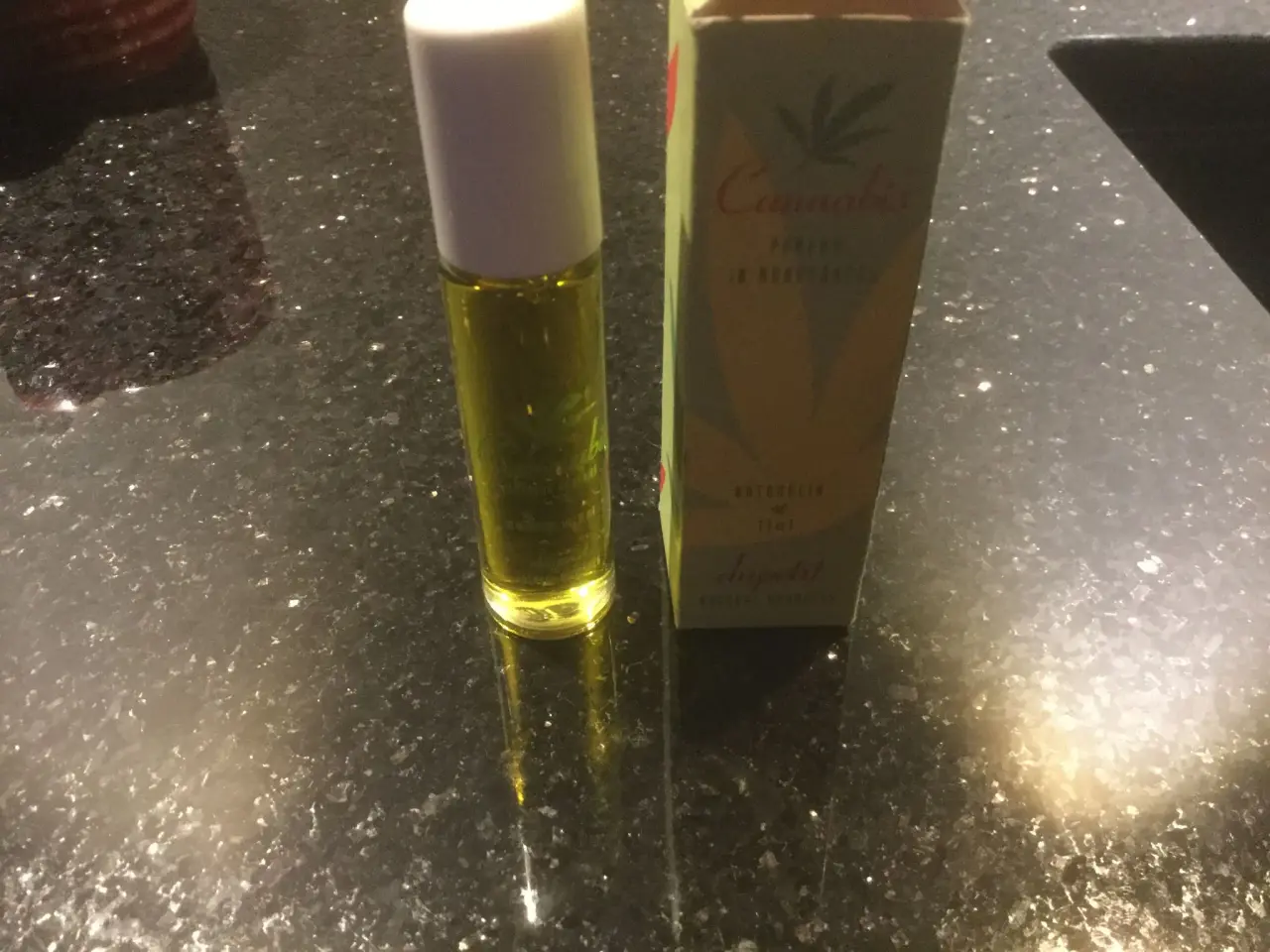 Billede 2 - Cannabis parfume by Dupetit