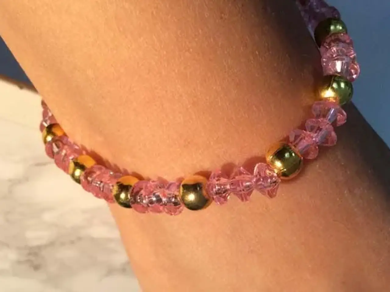 Billede 2 - Håndlavet ARMBÅND # perler