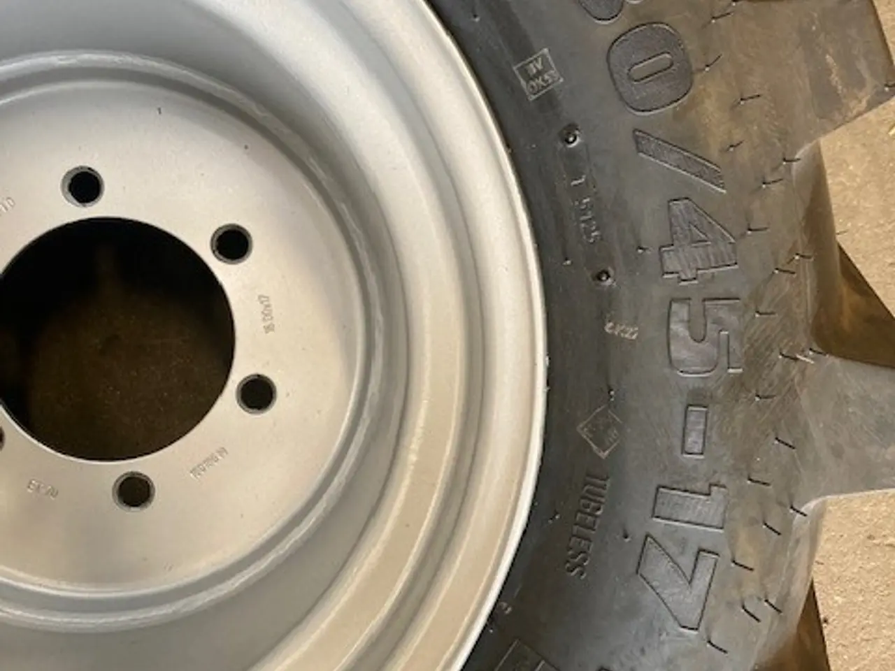 Billede 7 - Minilæsserhjul 480/45x17 Mitas