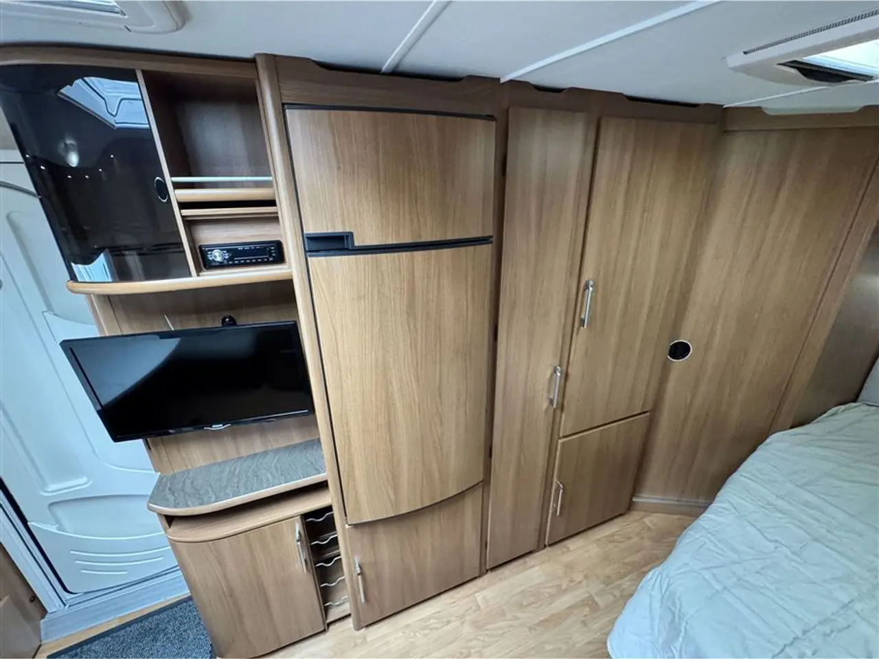 Billede 17 - 2012 - Kabe Classic 520 XL KS   Franskseng-Alde-Gulvv.-Telt