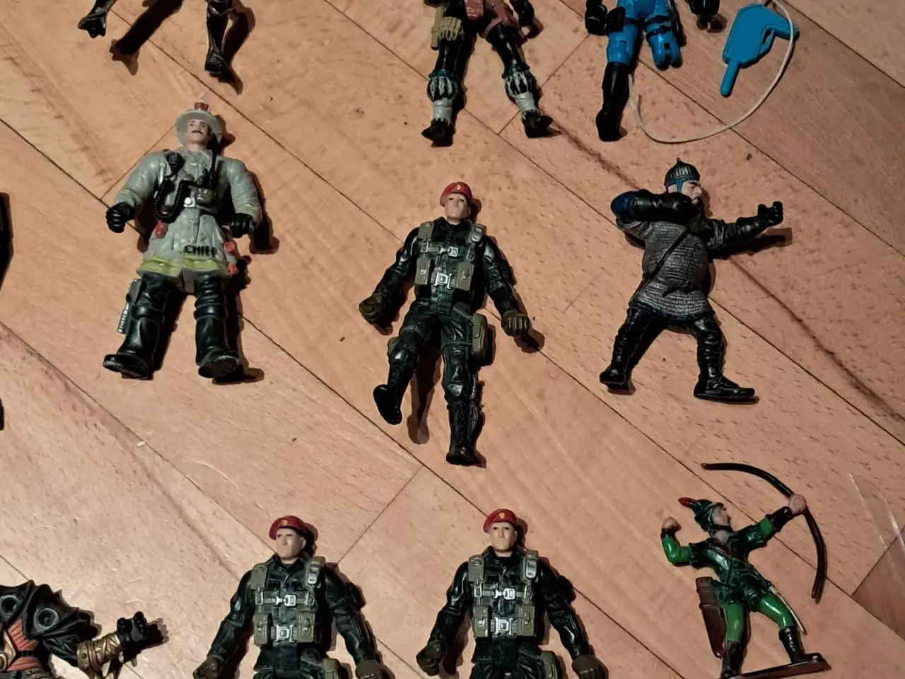 Billede 2 - Figurer af ukendt type 