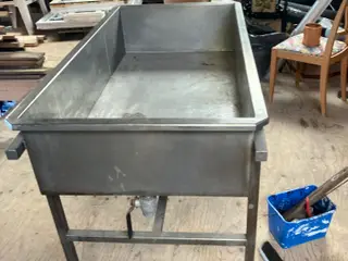 Saltkar Rustfri Stål på hjul.