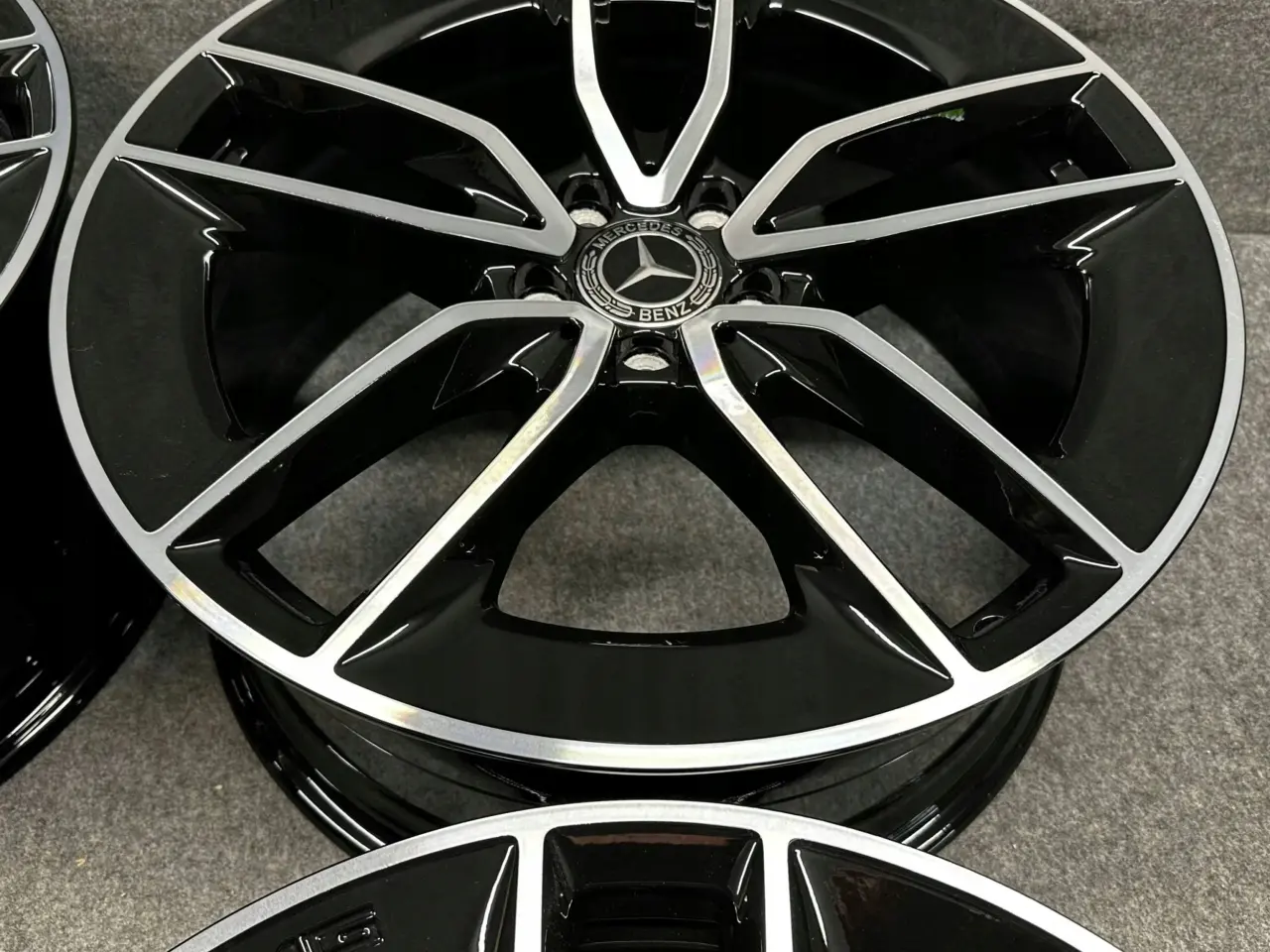 Billede 4 - ALUFÆLGE MERCEDES E KLASSE AMG E43 E53 213 W213 S2