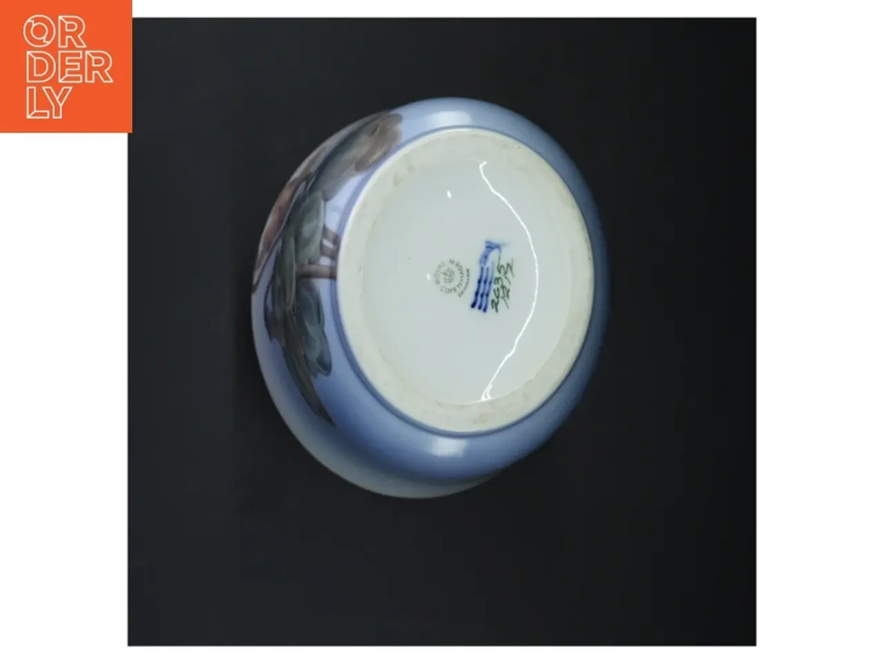 Billede 4 - 26 cm høj stor flot Royal Copenhagen Porcelænsvase med blomstermotiv  (str. 26 cm)