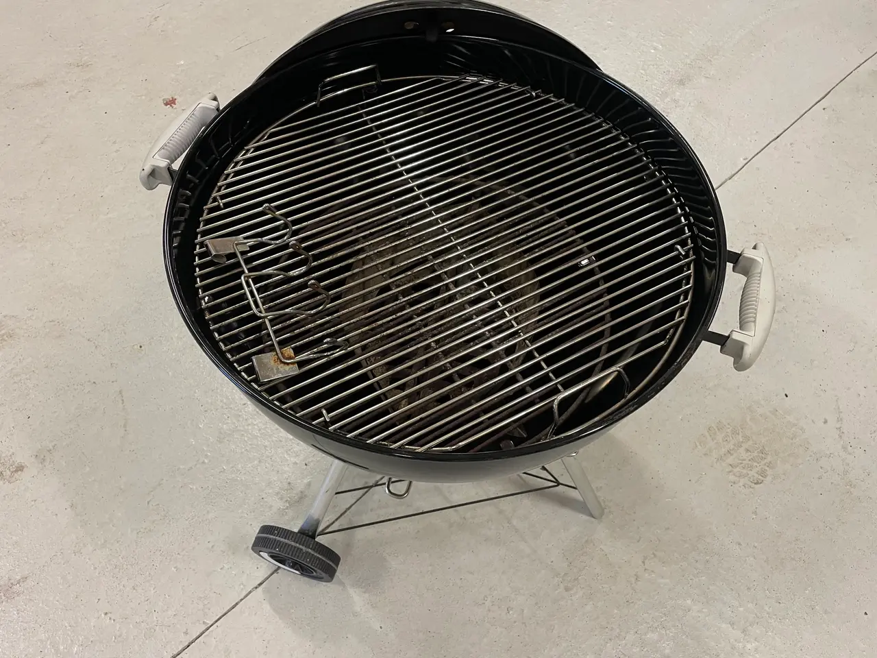 Billede 2 - Weber kulgrill , fin stand