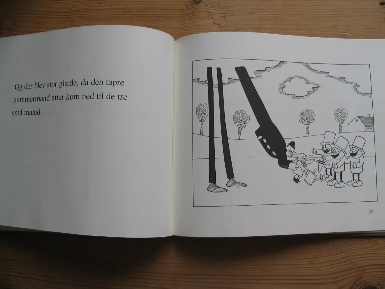 Billede 2 - De tre små mænd og den vidunderlige vandkande