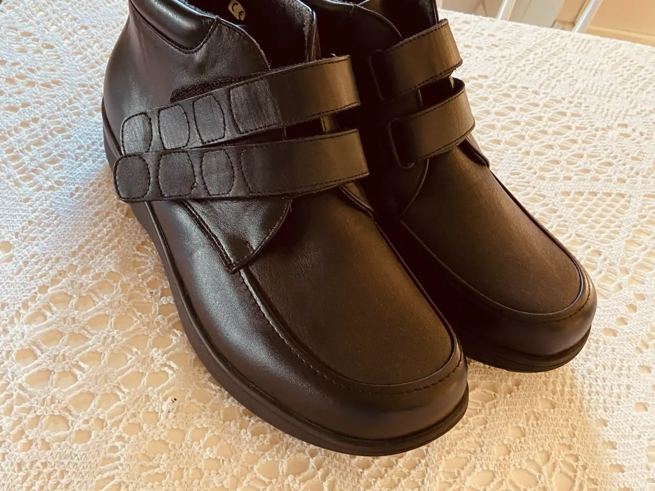Billede 1 - Nye New Feet støvler med velcro str 44