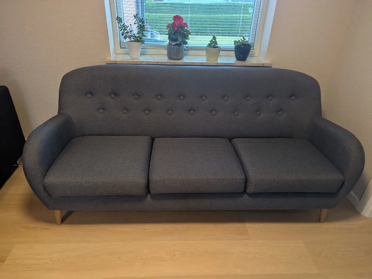 Billede 2 - Flot grå 3-personers sofa 