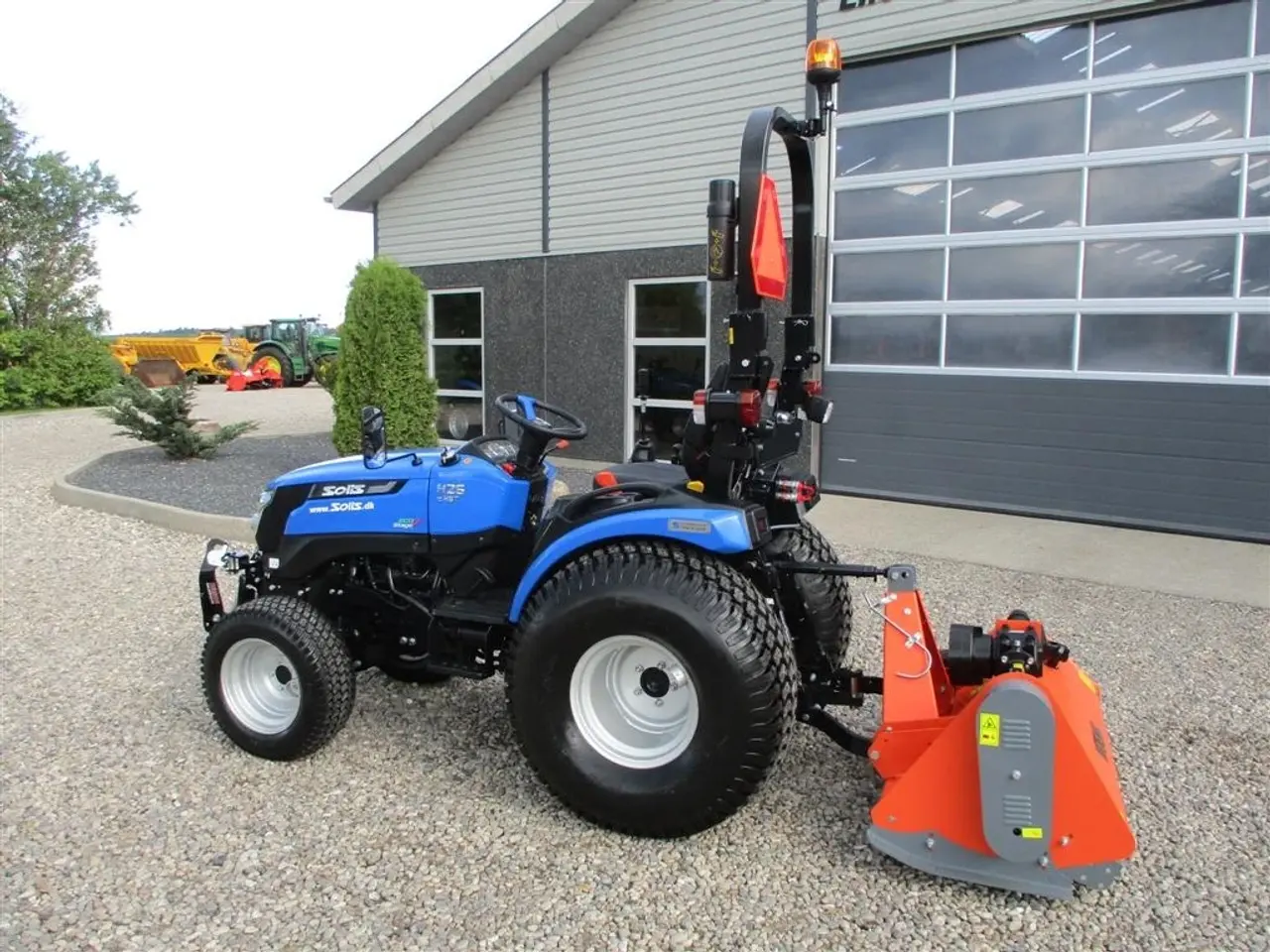 Billede 8 - Solis 26 HST med Frontlift & FrontPTO