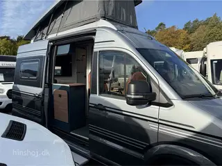 2027 - Eriba Car 600 Indium Grey 2027 Eriba Car 600 Indium Grey med elektrisk Pop-up sovetag fra Hinshøj Caravan