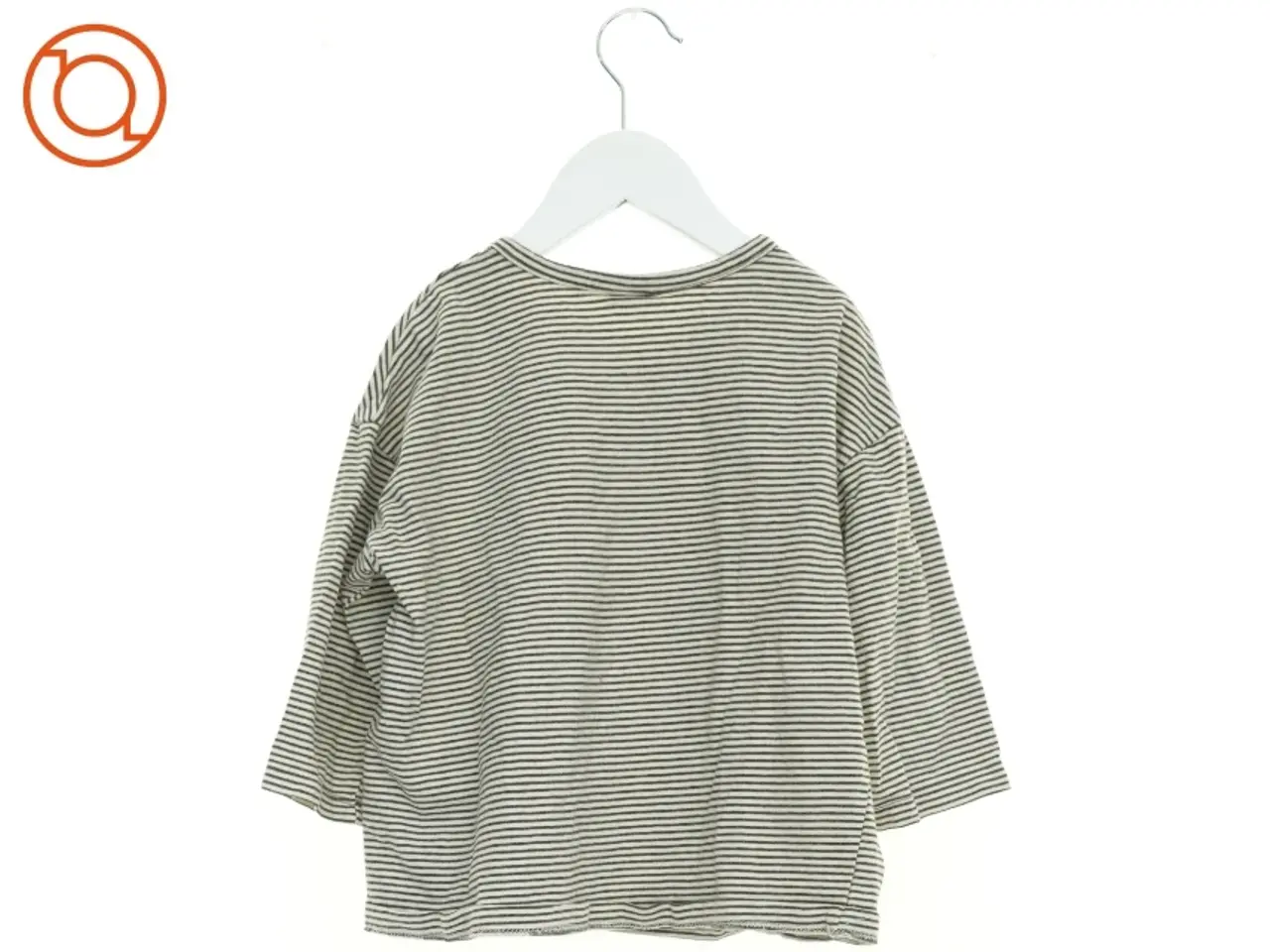 Billede 2 - Bluse (str. 116 cm)