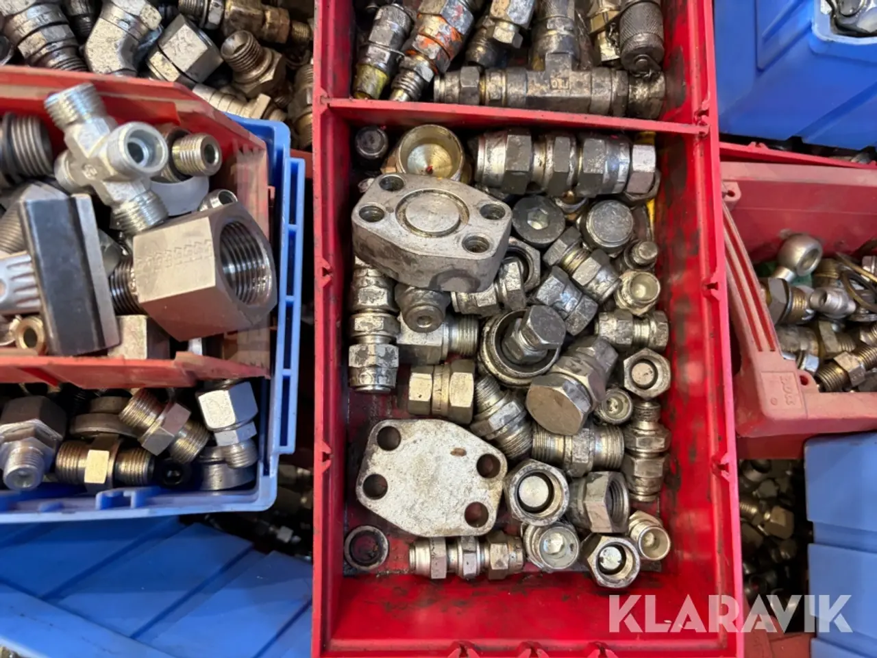 Billede 12 - Assorterede hydraulik fittings - cirka 30 kasser