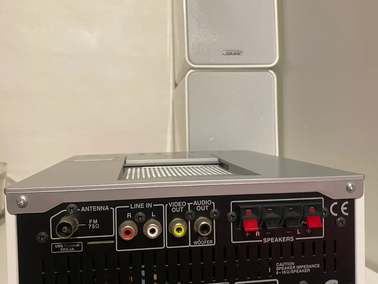 Billede 4 - Onkyo CD-anlæg med matchende højttalere – stilrent