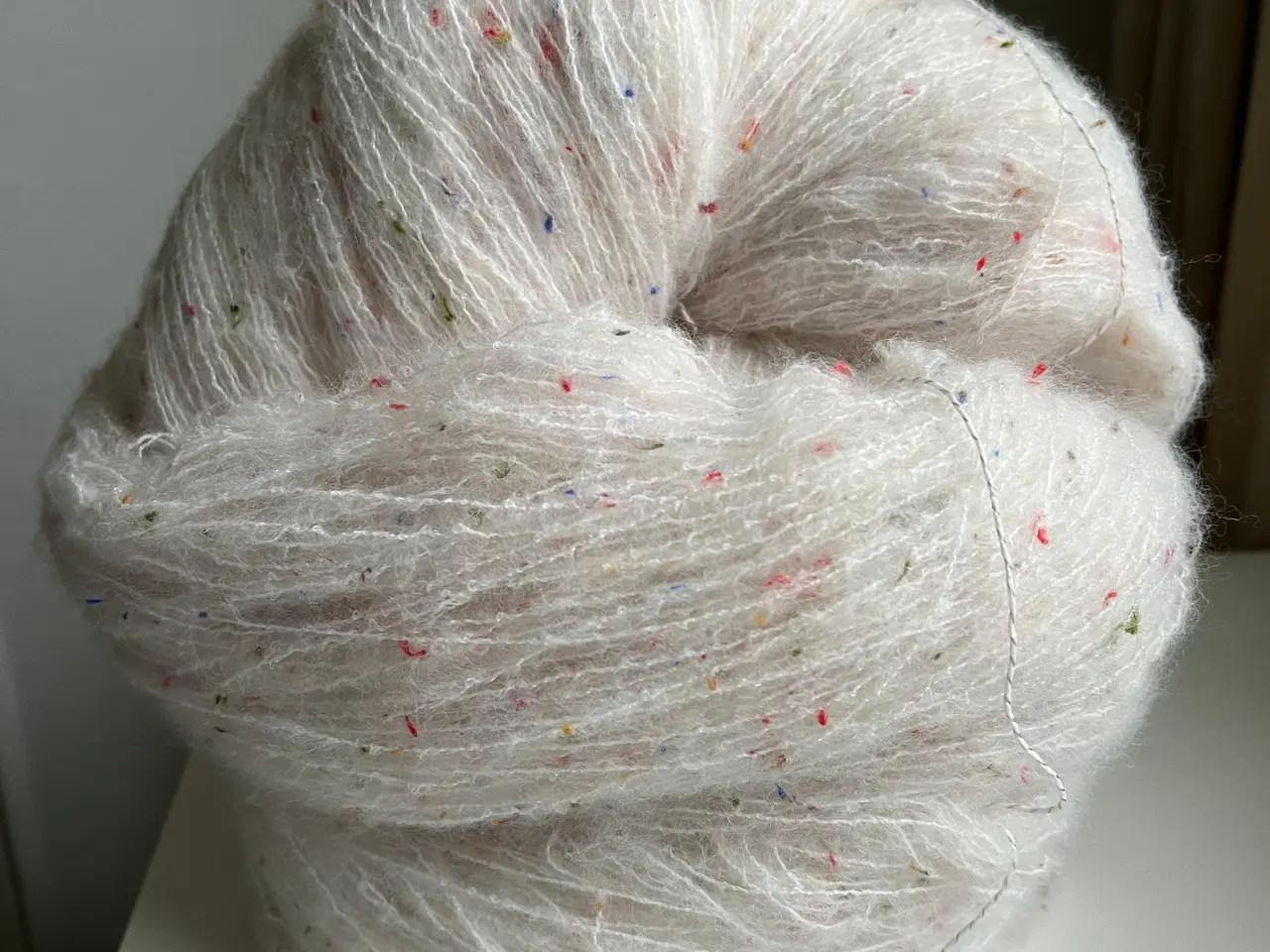 Billede 3 - Italiensk garn - Mohair - Hvid - 300 gram
