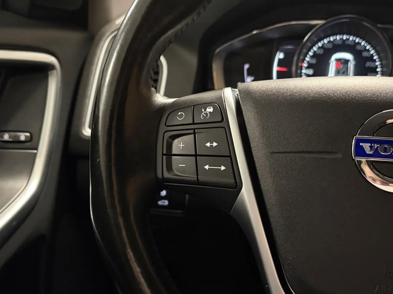 Billede 11 - Volvo XC60 2,0 D4 190 Summum aut.