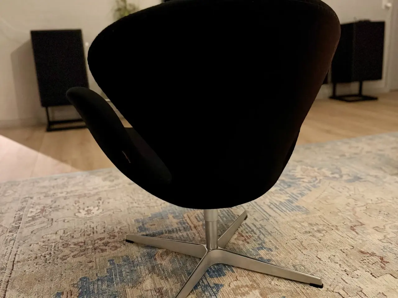 Billede 8 - Arne Jacobsen svanen sort