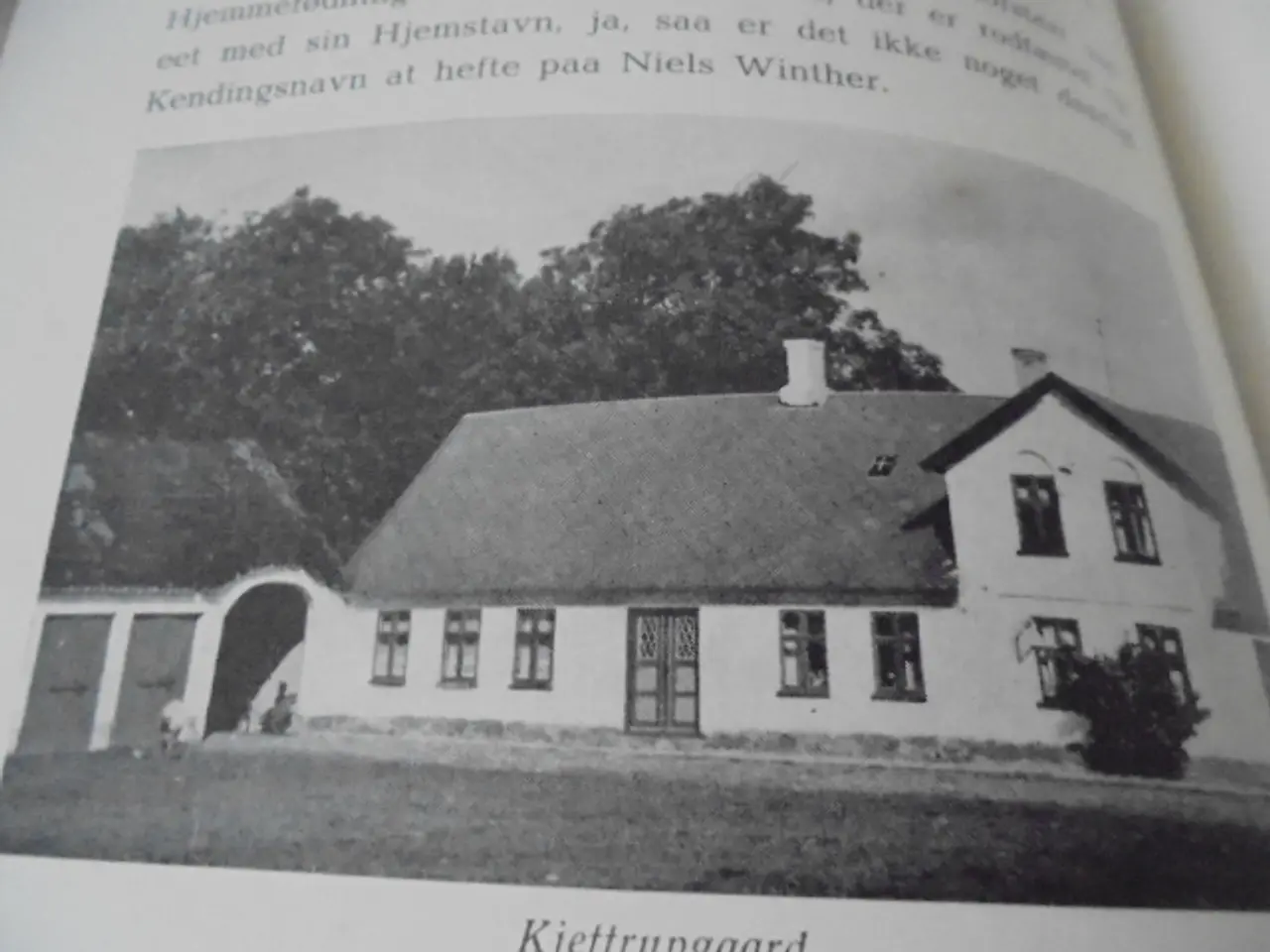 Billede 4 - Hvor dejene samles – se fotos og omtale