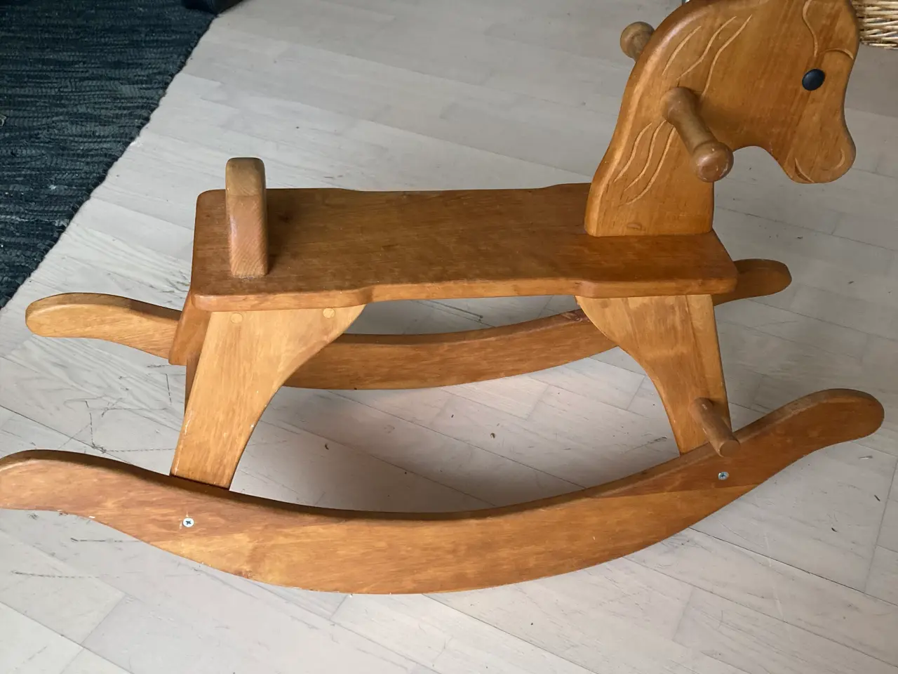 Billede 3 - SOLGT - Solid gyngehest, mrk. Holzformat