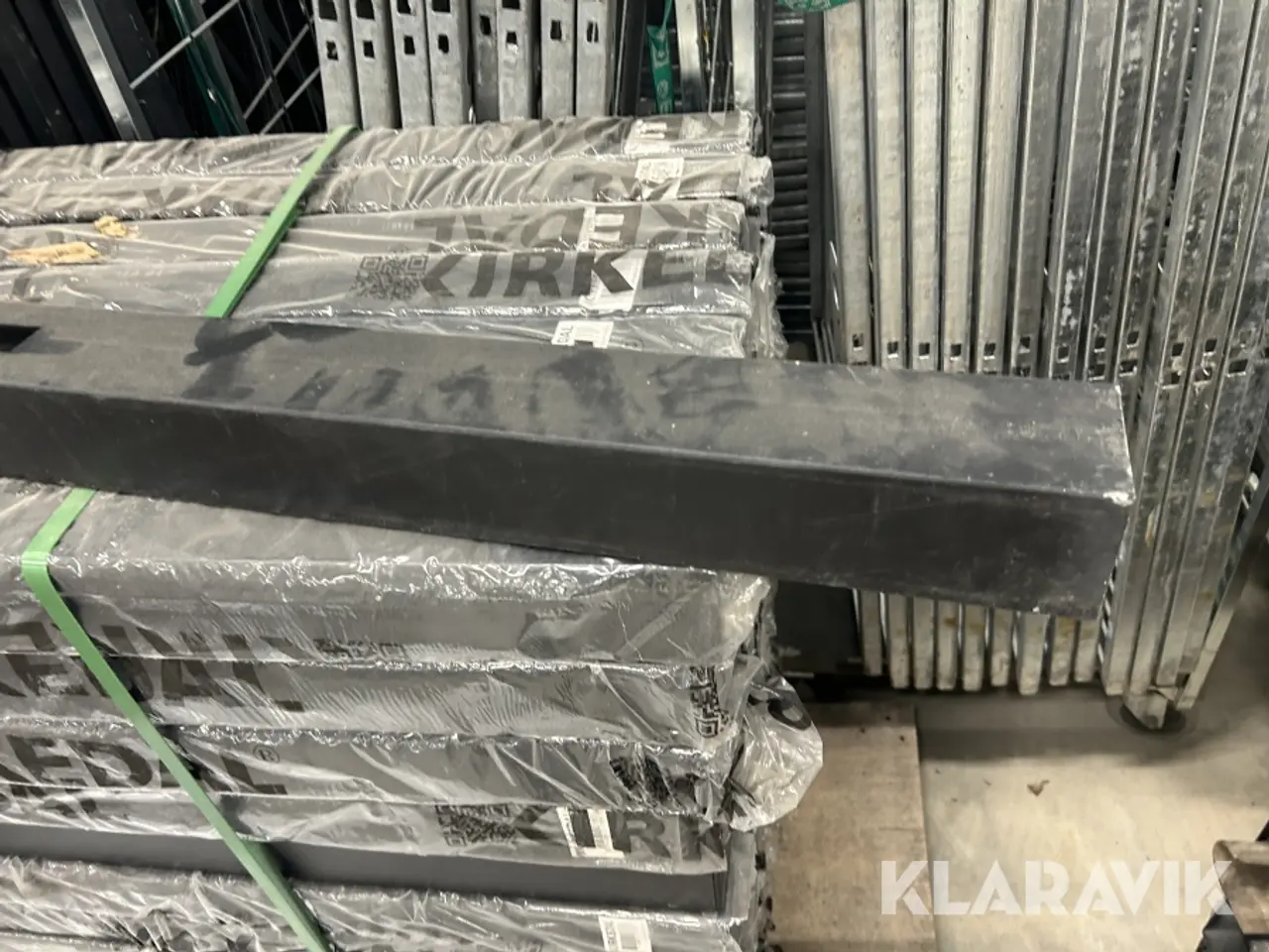 Billede 4 - Hegnsstolpe Kirkedal sort galvaniseret, 20 Styk