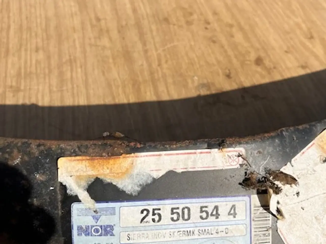 Billede 2 - Ford Sierra 4 dørs Indvendig skærmkant