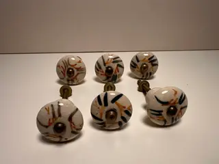 6 stk. vintage greb i porcelæn m. messing skruer