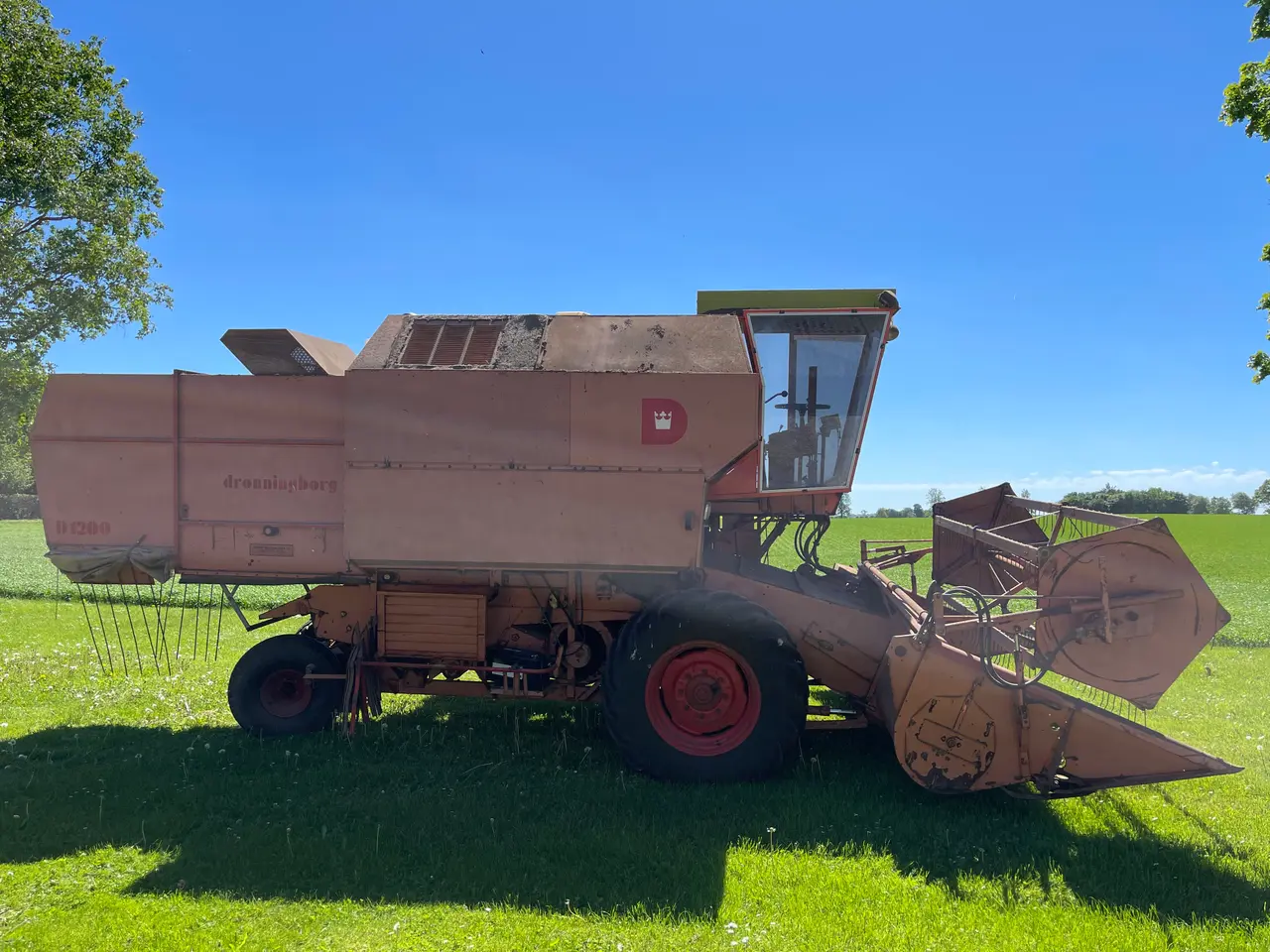 Billede 2 - Dronningborg D1200 mejetærsker.