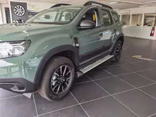 Sidesteps Dacia Duster 2