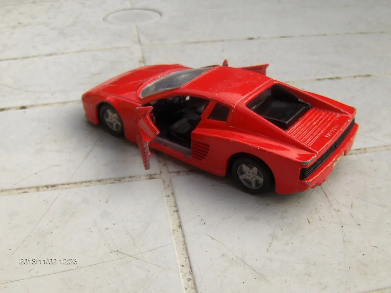 Billede 5 - MAISTO - Ferrari 512TR Testarossa - 1/39