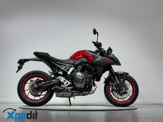 Suzuki GSX-8S
