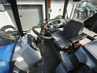 Ford / Newholland 7740 med læsser - 2