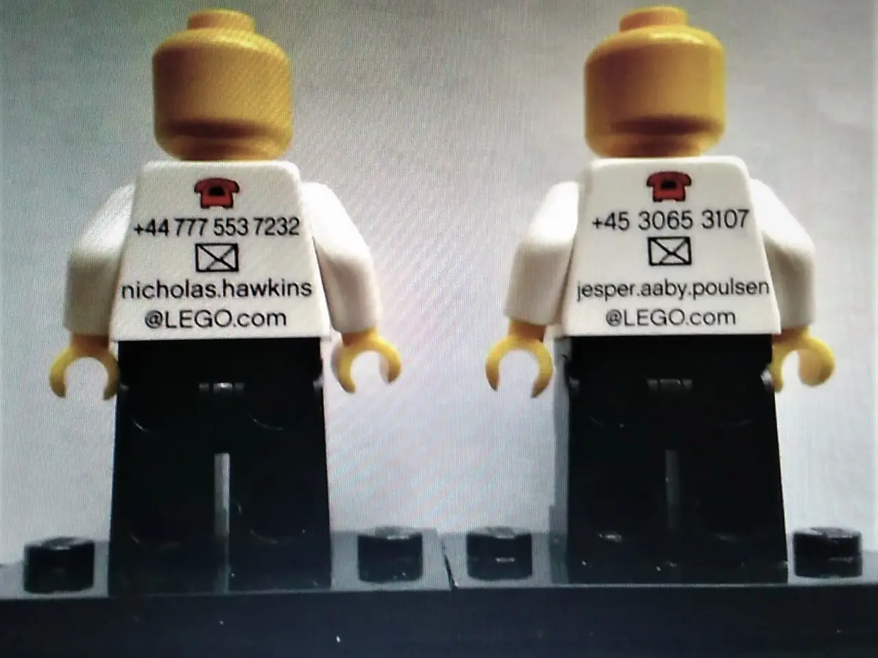 Billede 2 - Lego visitkort minifigur.