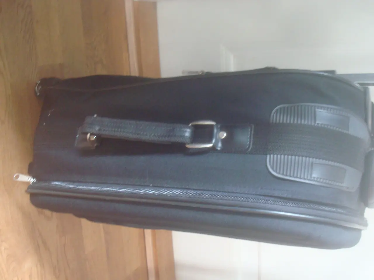 Billede 3 - TROLLEY - SOM NY, MAX brugt 1 gang, farven er sort