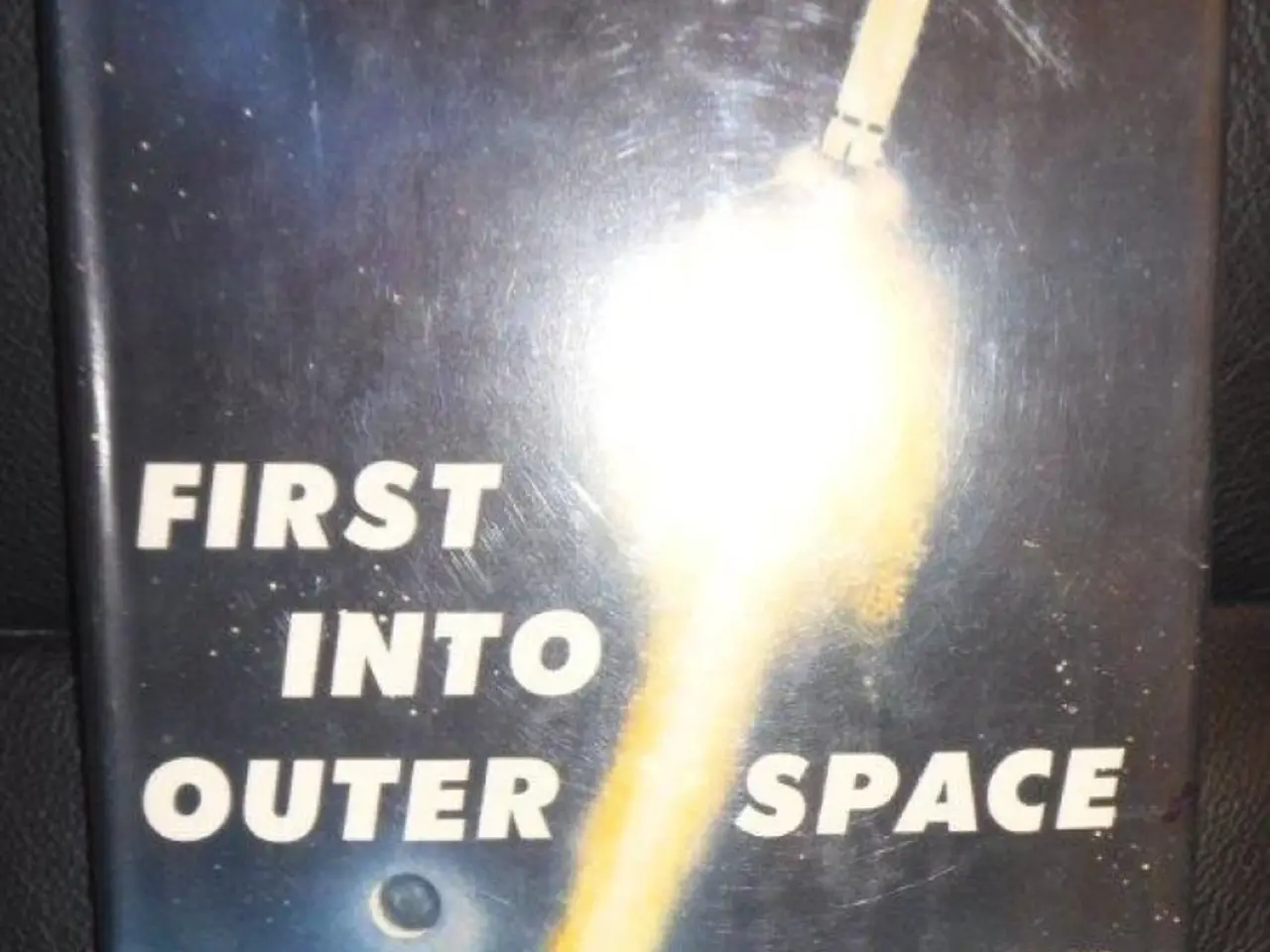 Billede 1 - First into Outer Space by Theodore J Gordon